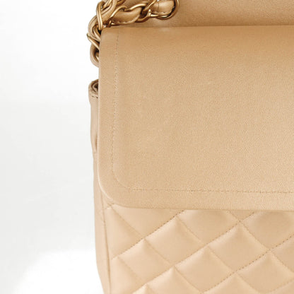 Chanel Metallic Lambskin Quilted Maxi Double Flap Pearl 9 of 9
