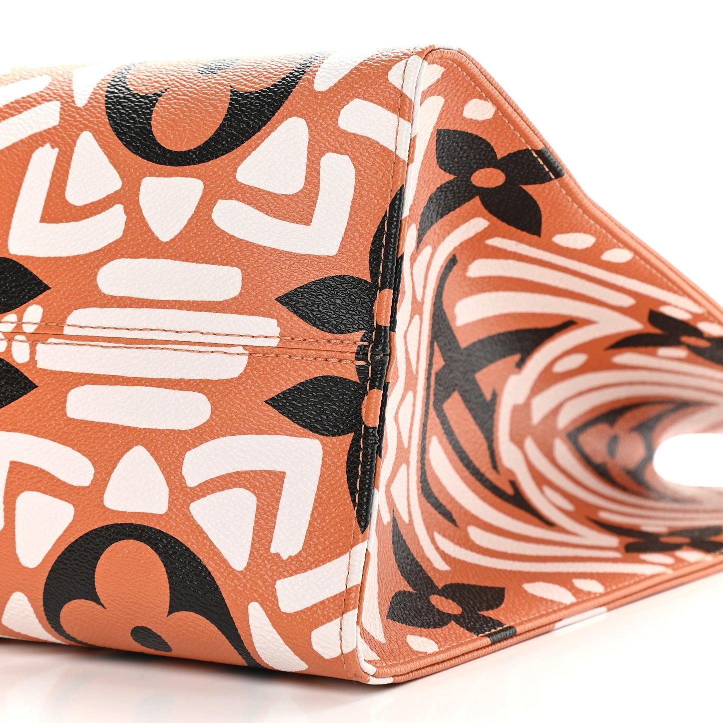 Monogram Giant Crafty Onthego GM Crème Caramel
