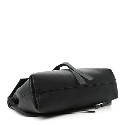 Valentino Garavani Pebbled Calfskin Large VRing Chain Shoulder Bag Black 4 of 8
