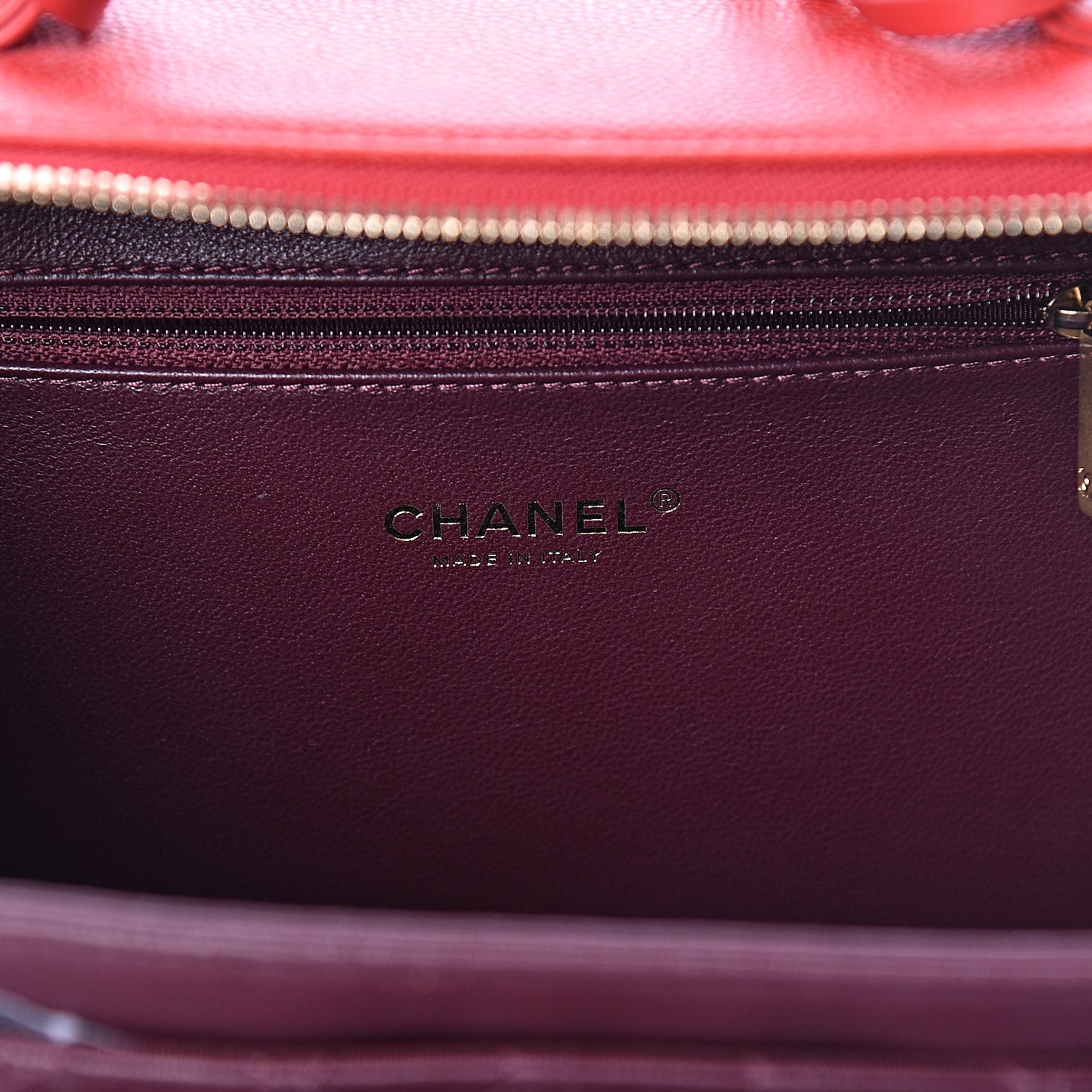 Caviar Quilted Large CC Filigree Vanity Case Red