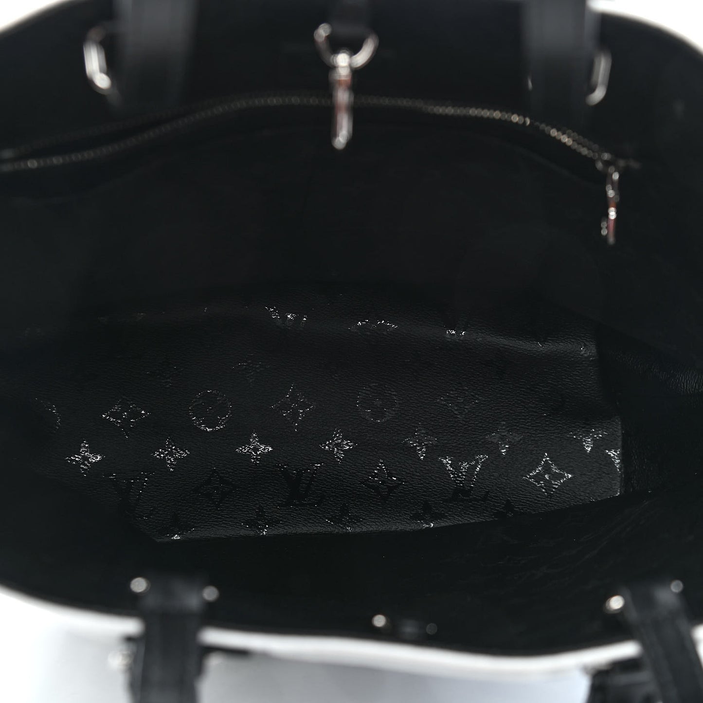 X UF Tufted Monogram Tufted Cabas White Black
