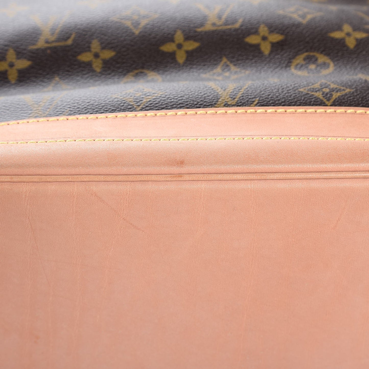 Monogram Noe