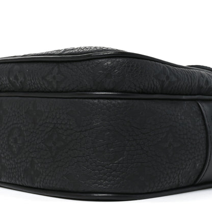 Louis Vuitton Taurillon Monogram S Lock Messenger Black 9 of 11