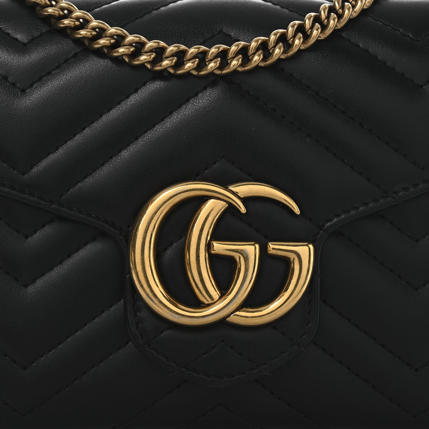 Calfskin Matelasse GG Marmont Chain Wallet Black