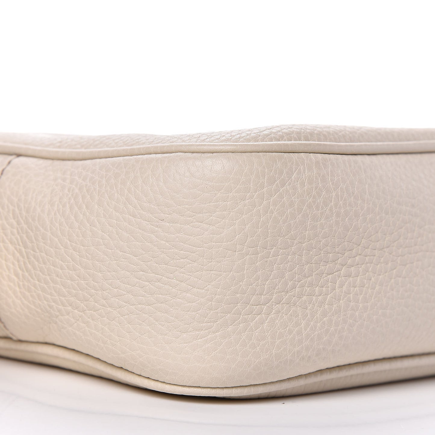 Pebbled Calfskin Small Soho Disco Bag Off White