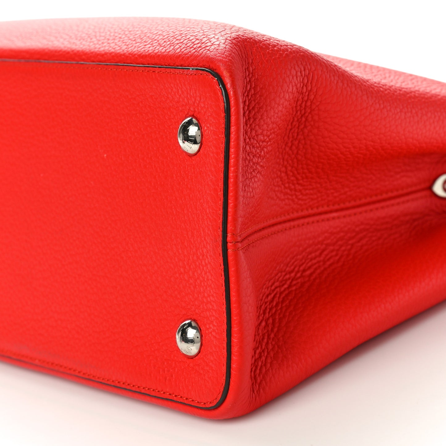Taurillon Capucines MM Rubis