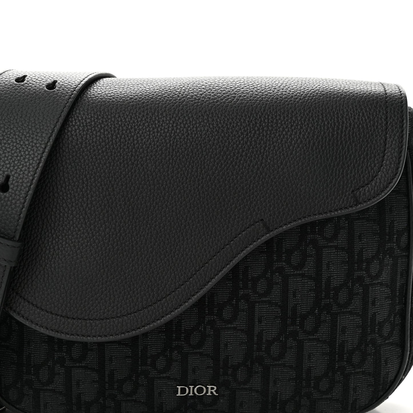 Grained Calfskin Oblique Mini Saddle Messenger Black