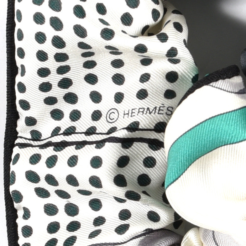 Hermes Silk Claudia Scrunchie 3 of 4