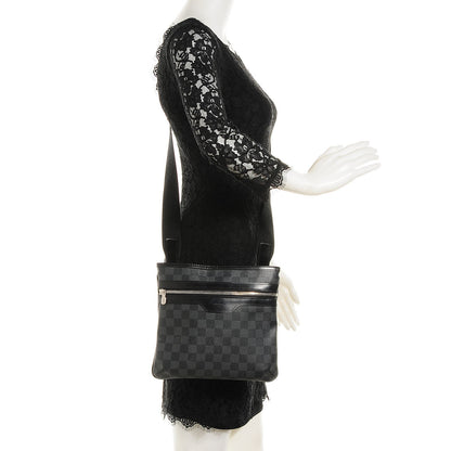 Louis Vuitton Damier Graphite Thomas 2 of 7