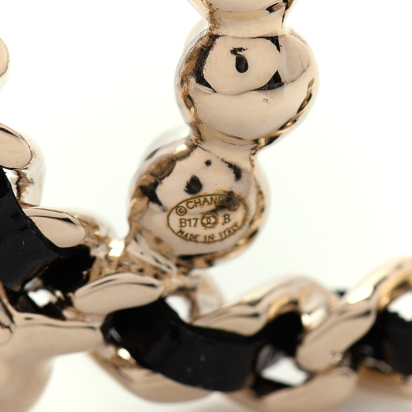 Lambskin Pearl CC Chain Brooch Black Gold