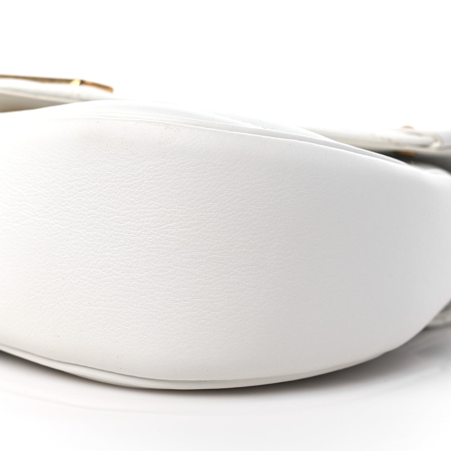 Calfskin New Wave Chain PM White