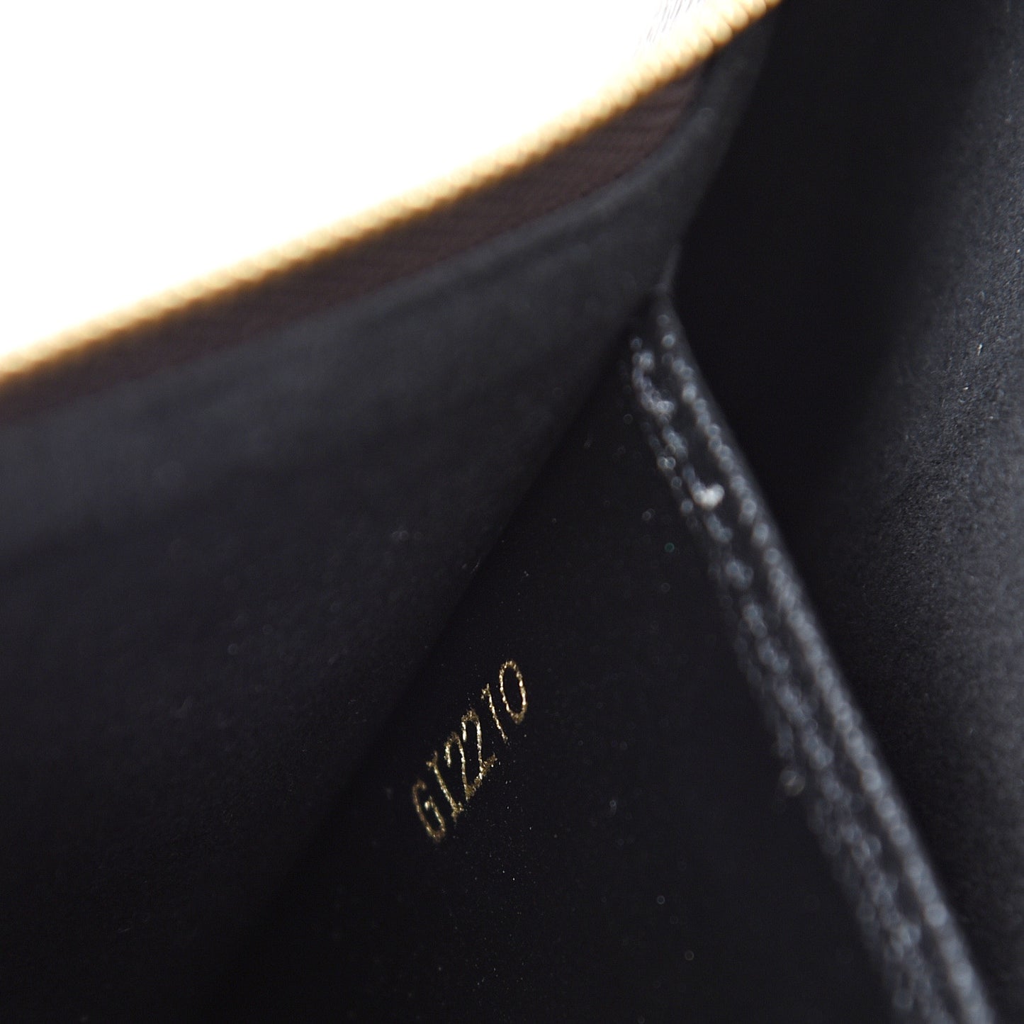 Reverse Monogram Giant Double Zip Pochette