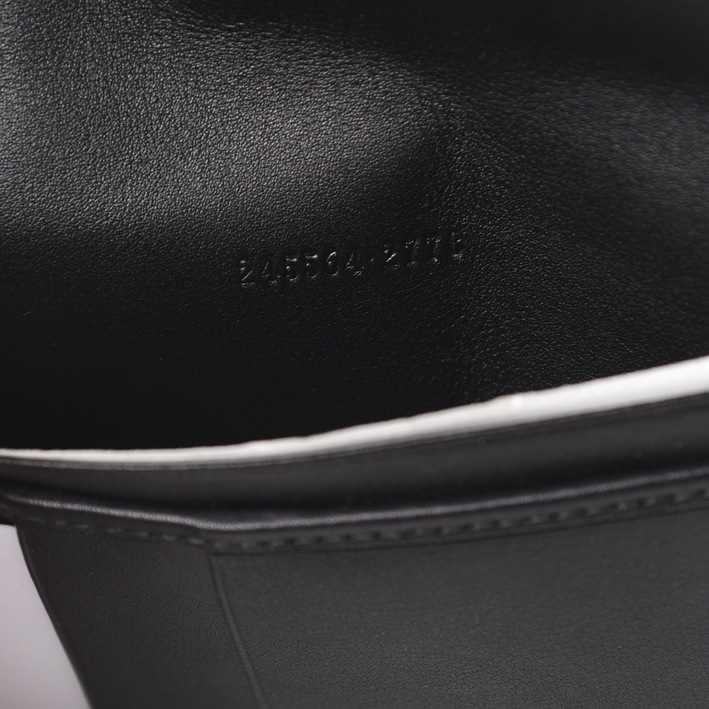 Crocodile Passport Case Black
