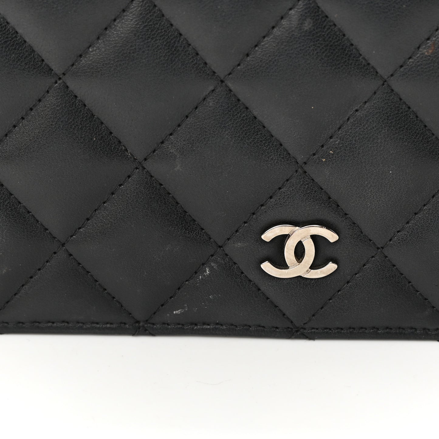 Lambskin Quilted Yen Wallet Black
