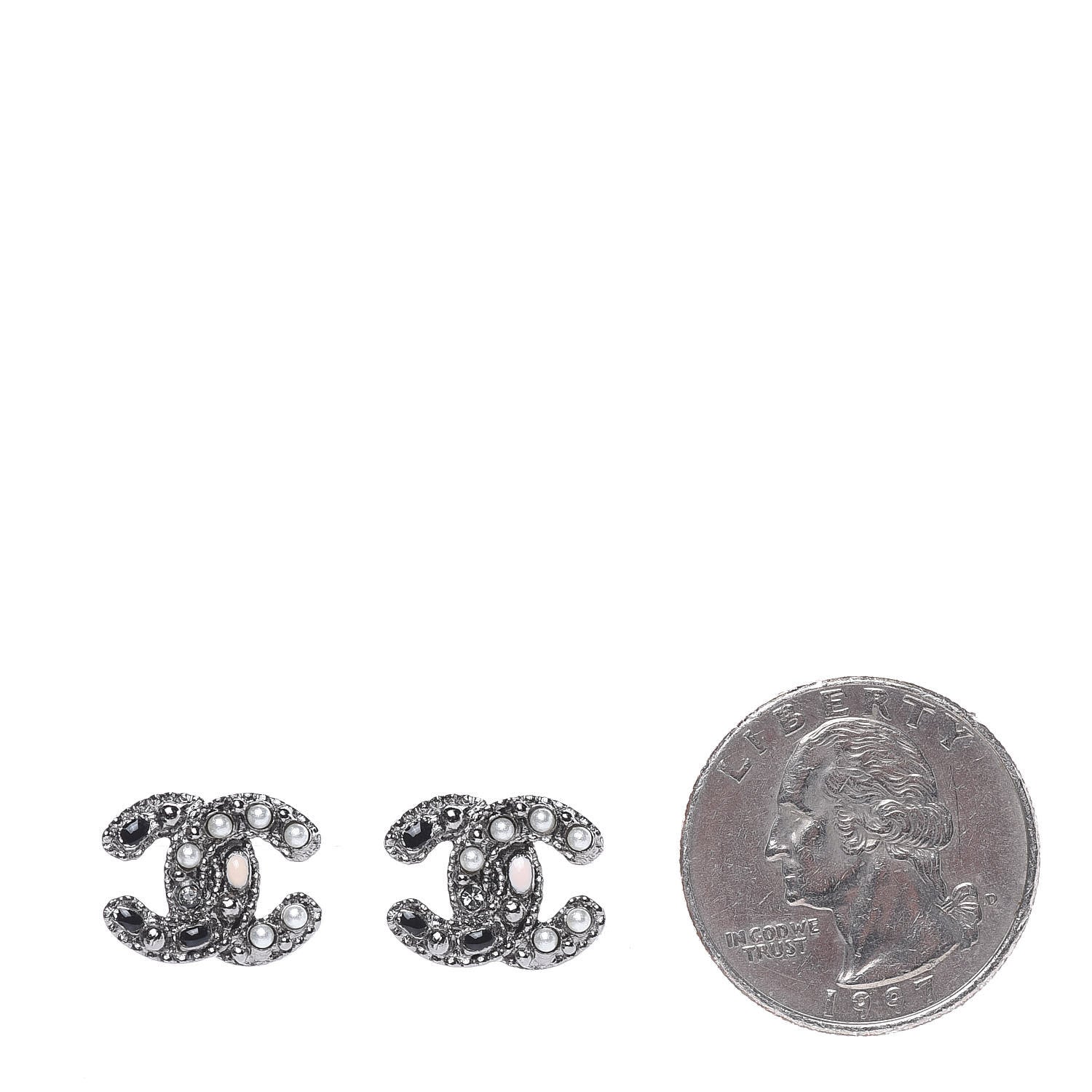 Chanel Pearl Crystal Enamel CC Earrings Ruthenium 2 of 5