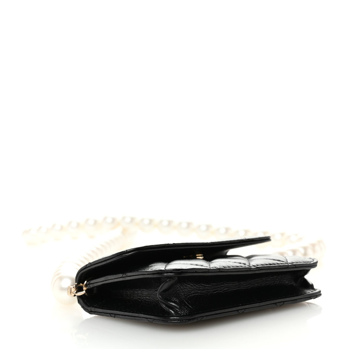 Calfskin Quilted Maxi Pearls Card Holder Flap With Chain Black