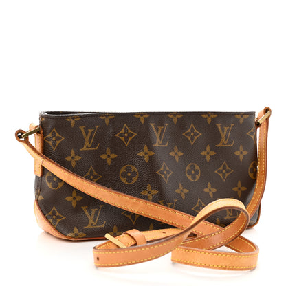 Louis Vuitton Monogram Trotteur 2 of 14