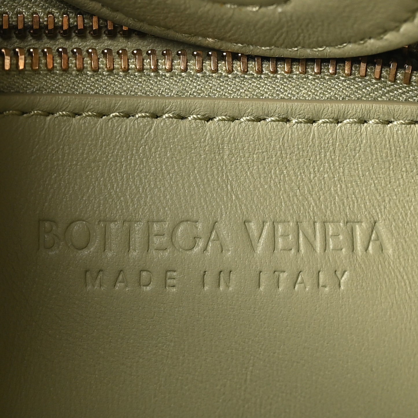 Lambskin Maxi Intrecciato North South Cassette Tote Travertine