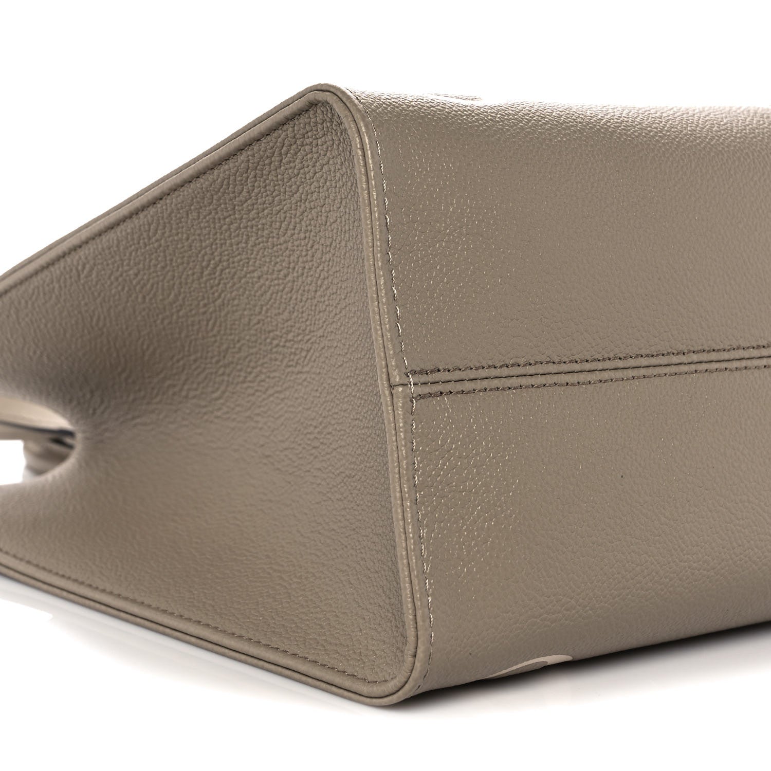 Louis Vuitton Empreinte Monogram Giant Onthego MM Tourterelle Creme 6 of 7