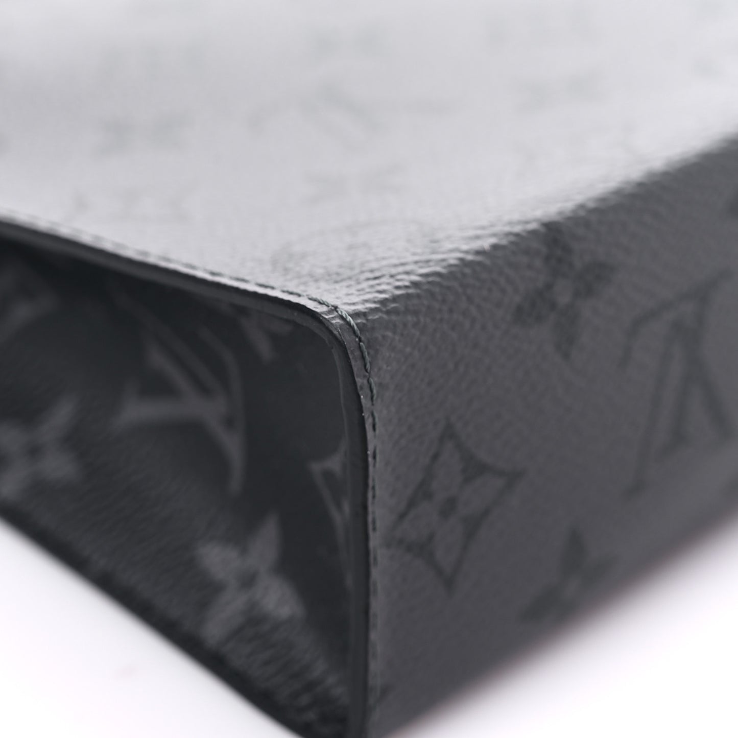 Monogram Eclipse Reverse Pochette Voyage MM