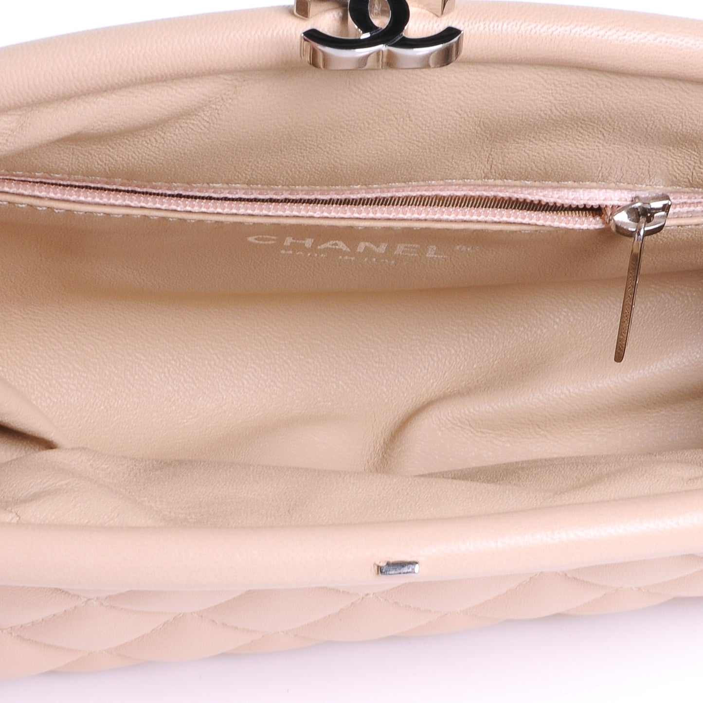 Lambskin Quilted Timeless Clutch Beige Clair