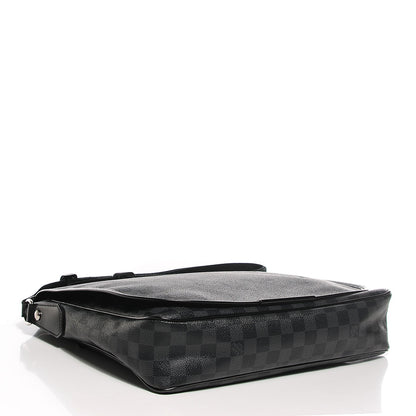 Louis Vuitton Damier Graphite Daniel GM 4 of 7