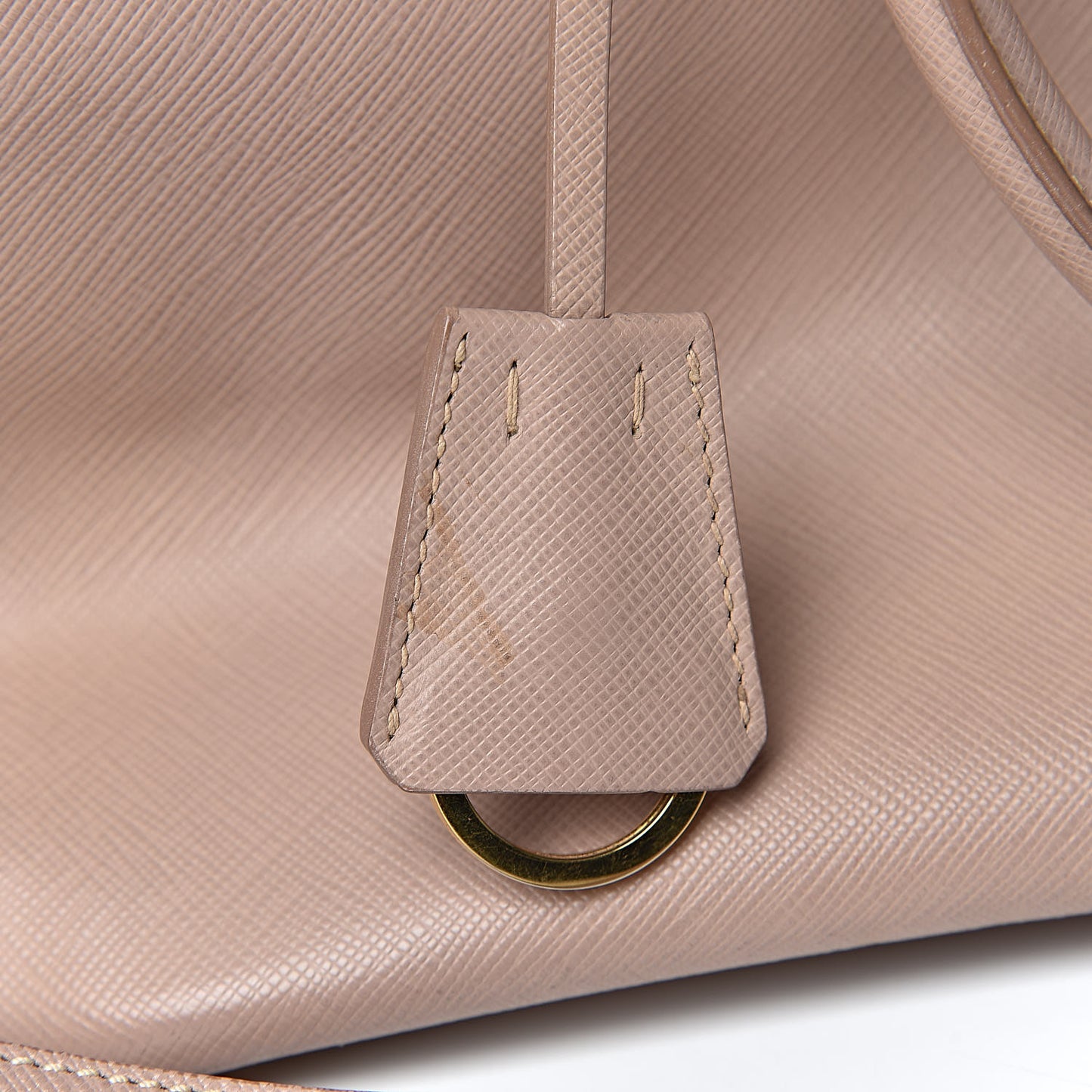 Saffiano Medium Galleria Double Zip Tote Cammeo