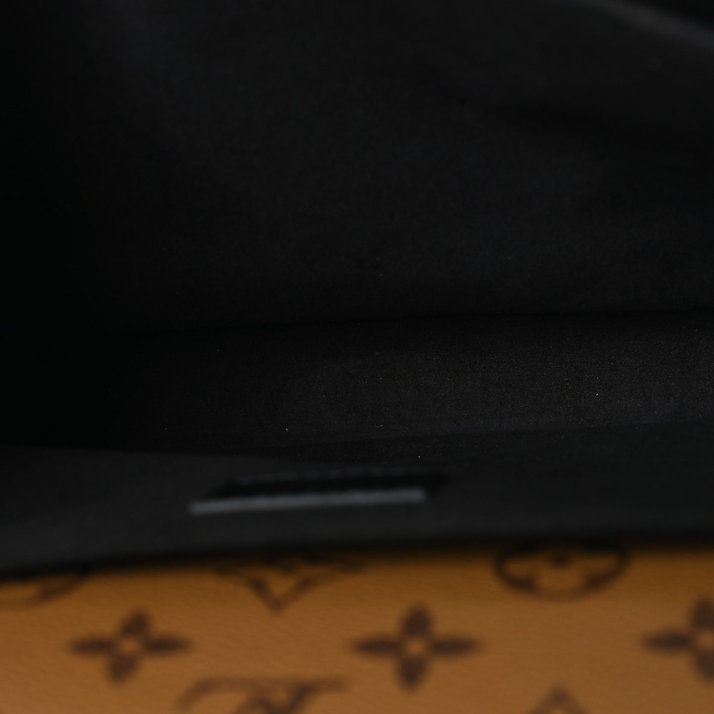 Reverse Monogram Pochette Metis