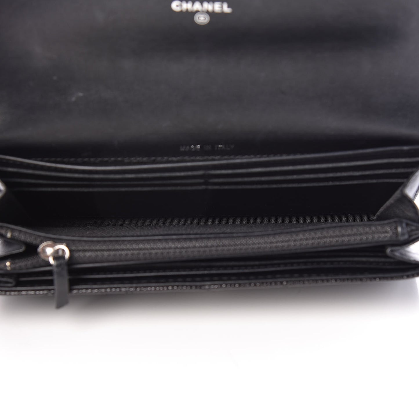 Caviar Quilted Large Boy Gusset Flap Wallet Black