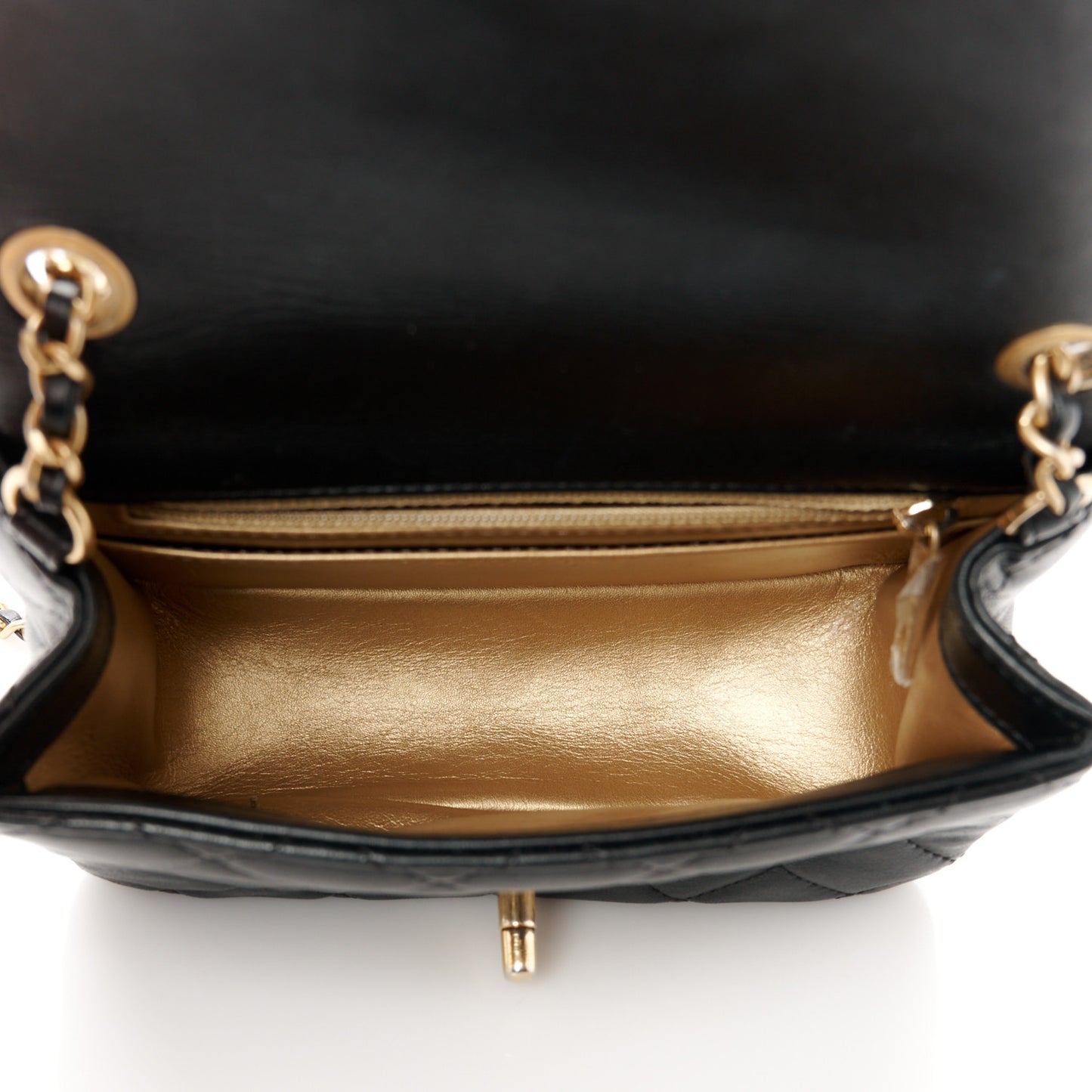 Lambskin Quilted Mini Pearl Crush Flap Black