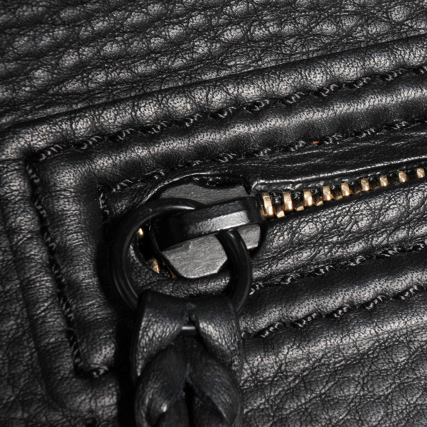 Supple Calfskin Medium Phantom Luggage Black