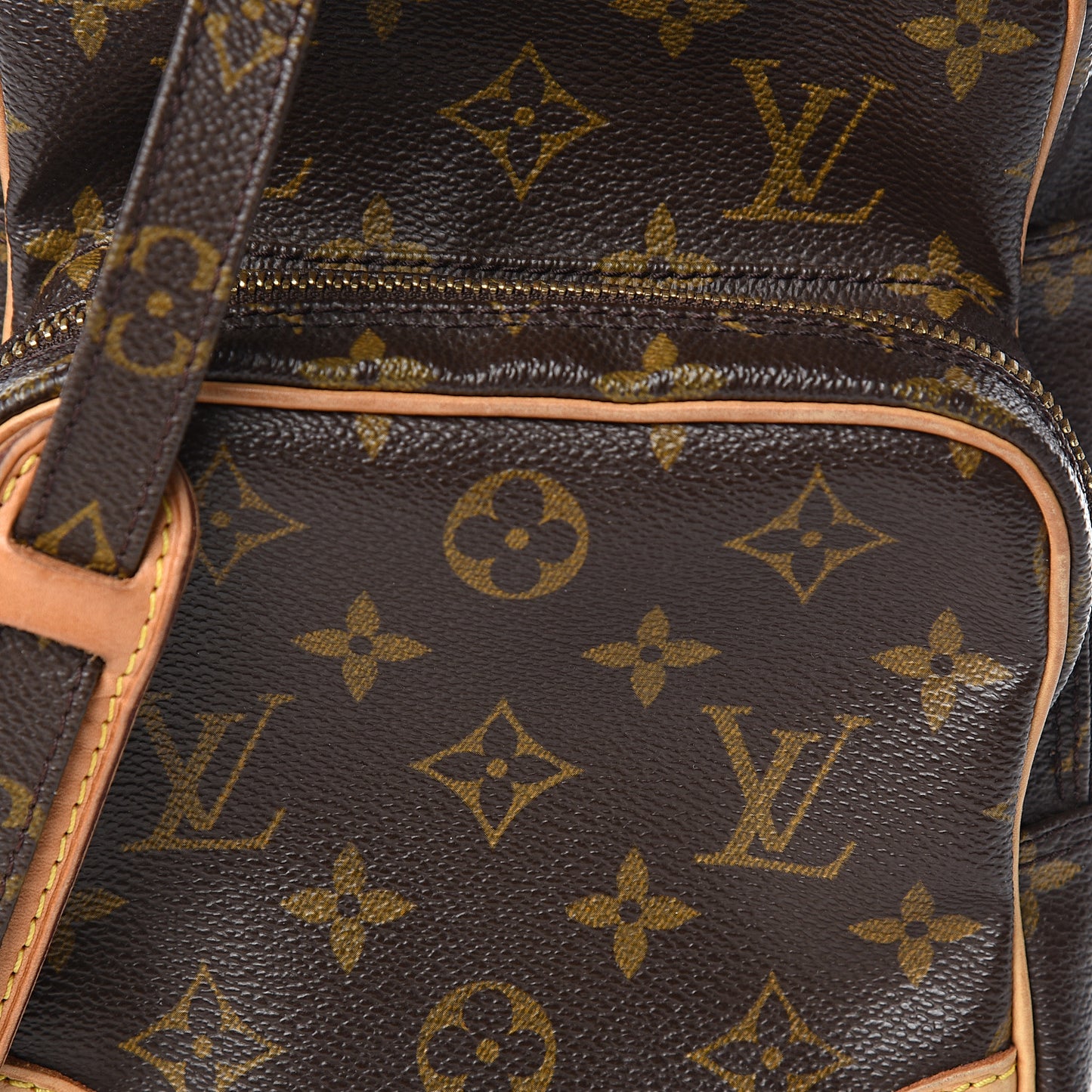 Monogram Amazone