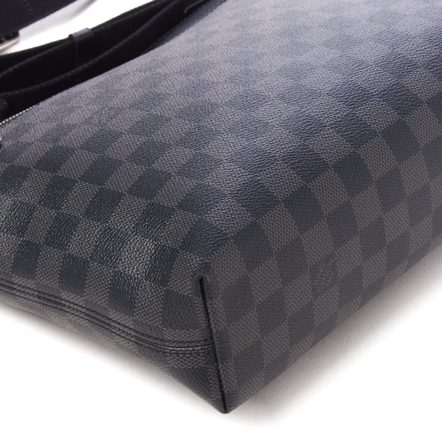 Louis Vuitton Damier Graphite Mick PM 6 of 8