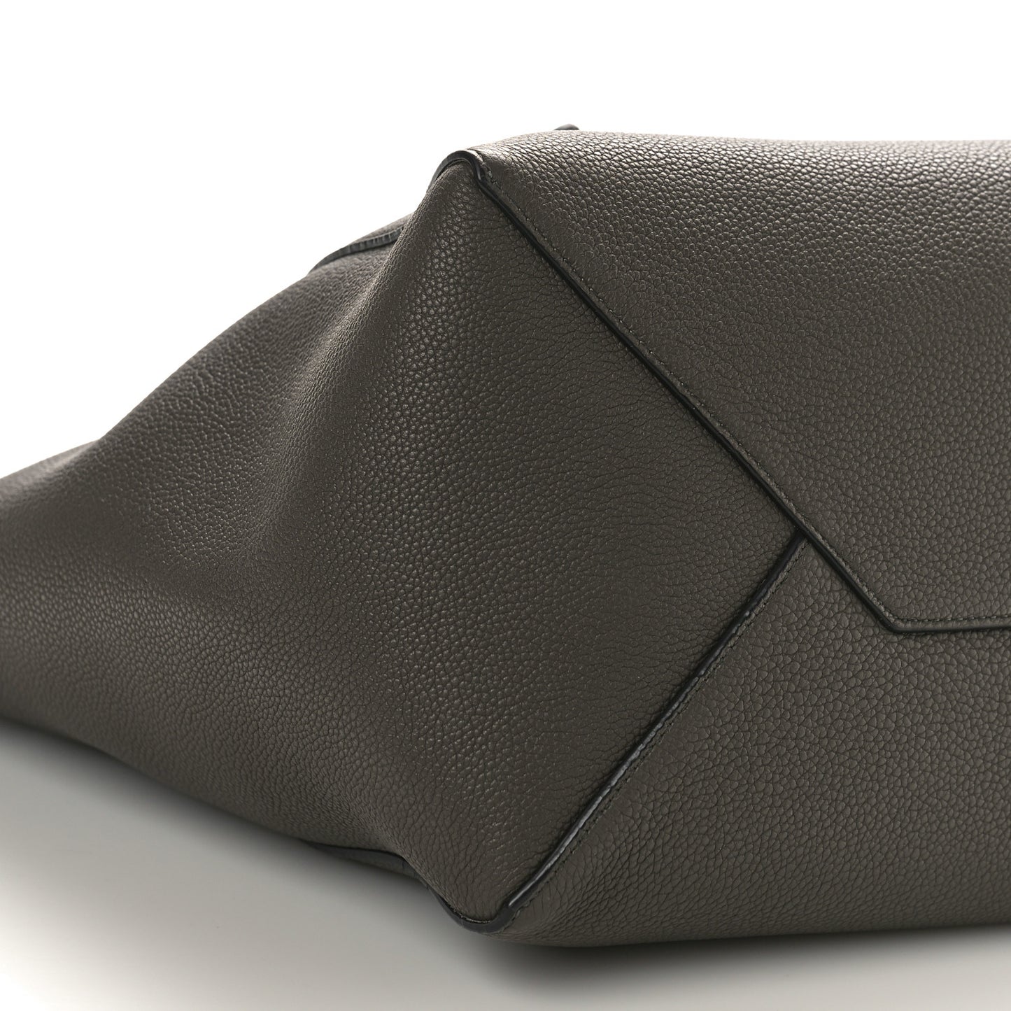 Soft Grained Calfskin Small Belt Cabas Phantom Medium Grey