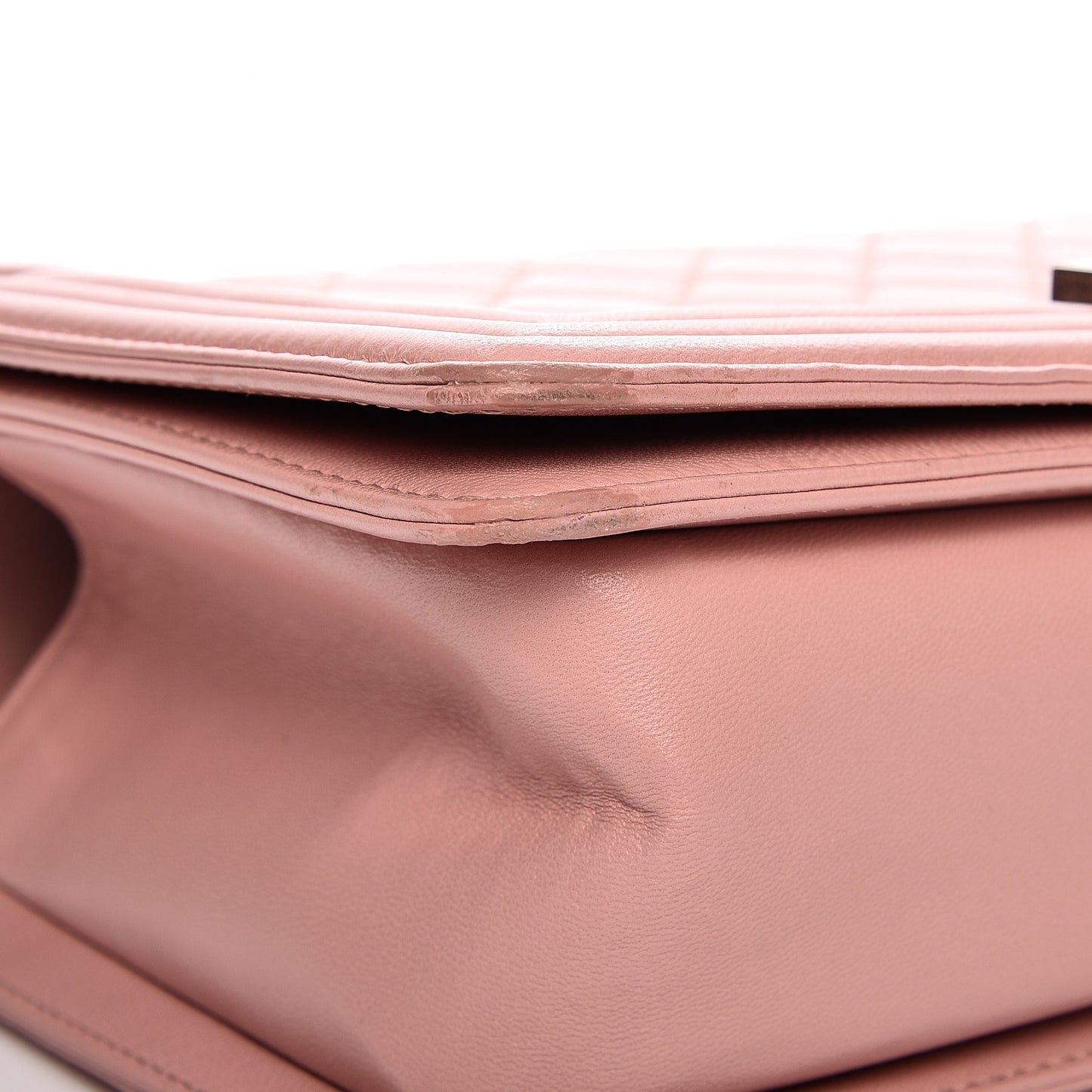 Lambskin Quilted Medium Boy Flap Light Pink