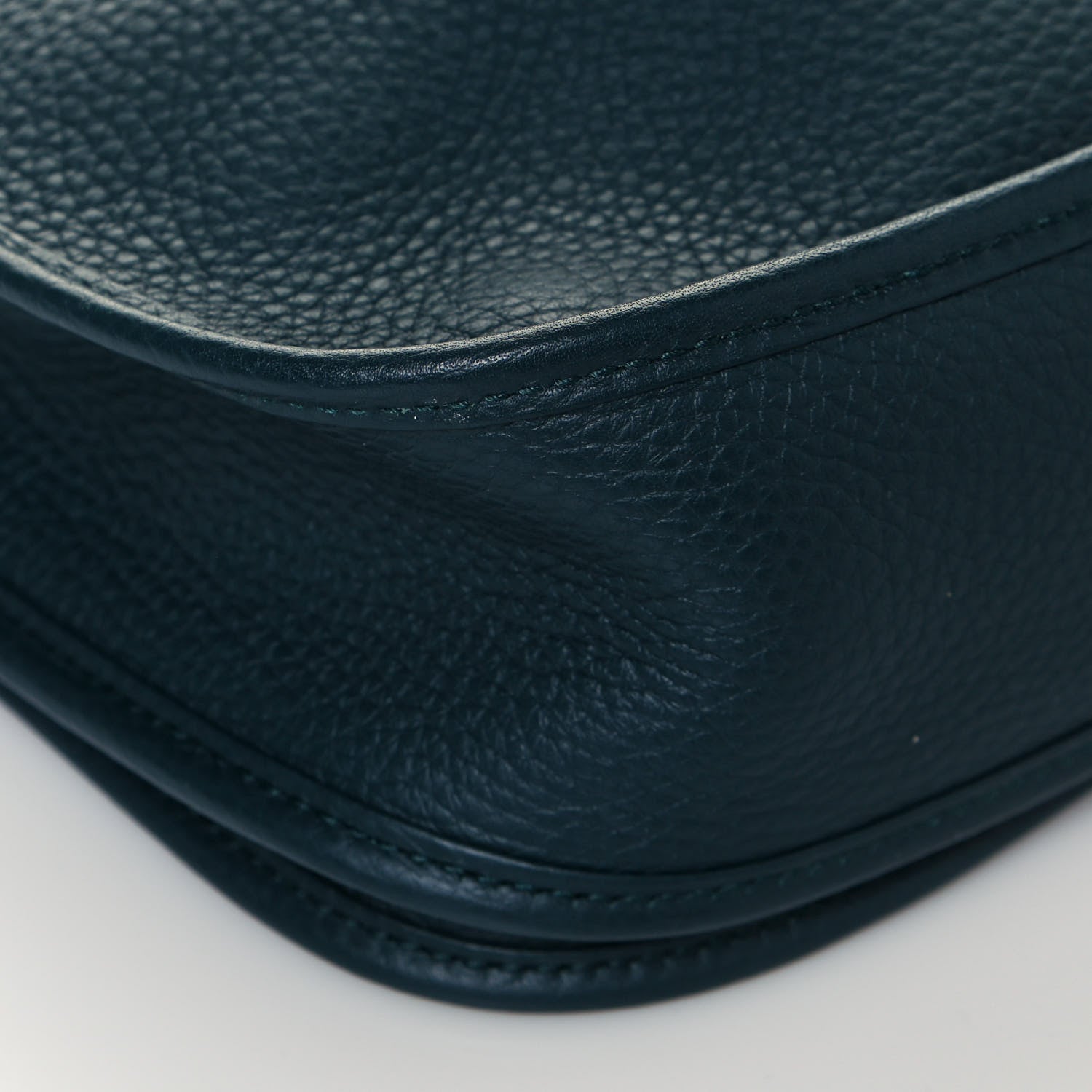 Hermes Taurillon Clemence Evelyne III PM Vert Cypress 8 of 11