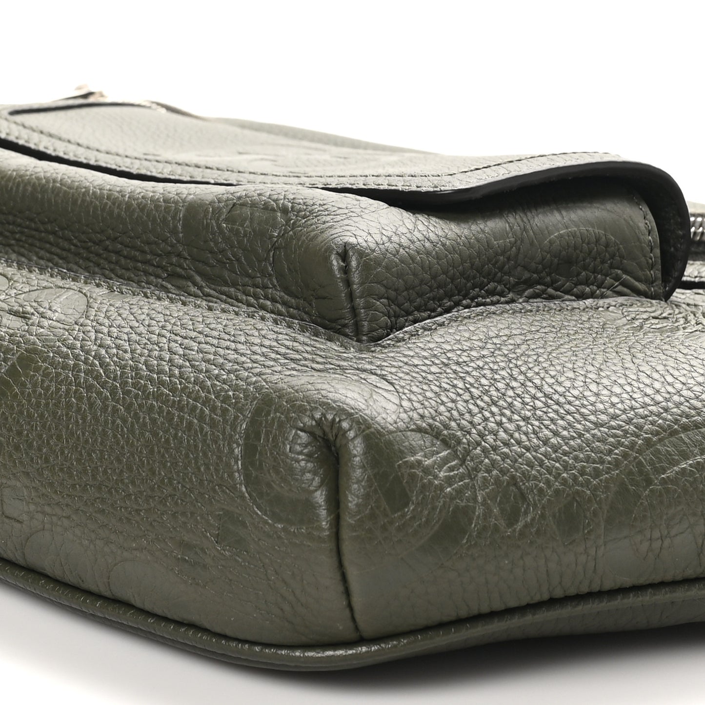 Piuma Calfskin Jumbo GG Embossed Pocket Belt Bag Dark Vintage Olive