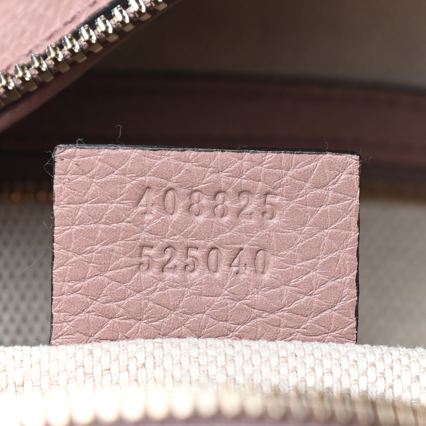 Pebbled Calfskin Large Soho Hobo Camelia