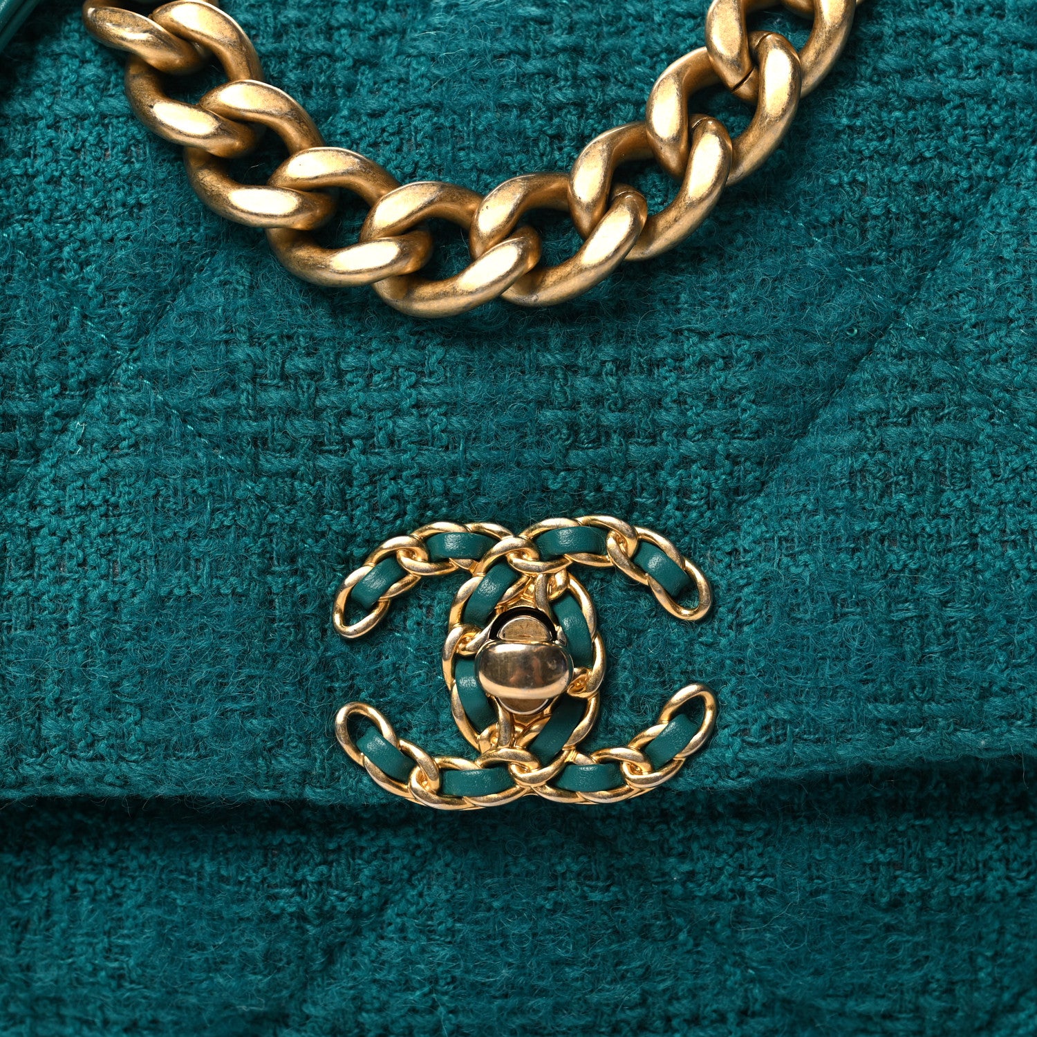 Chanel Tweed Quilted Medium Chanel 19 Flap Green 8 of 10