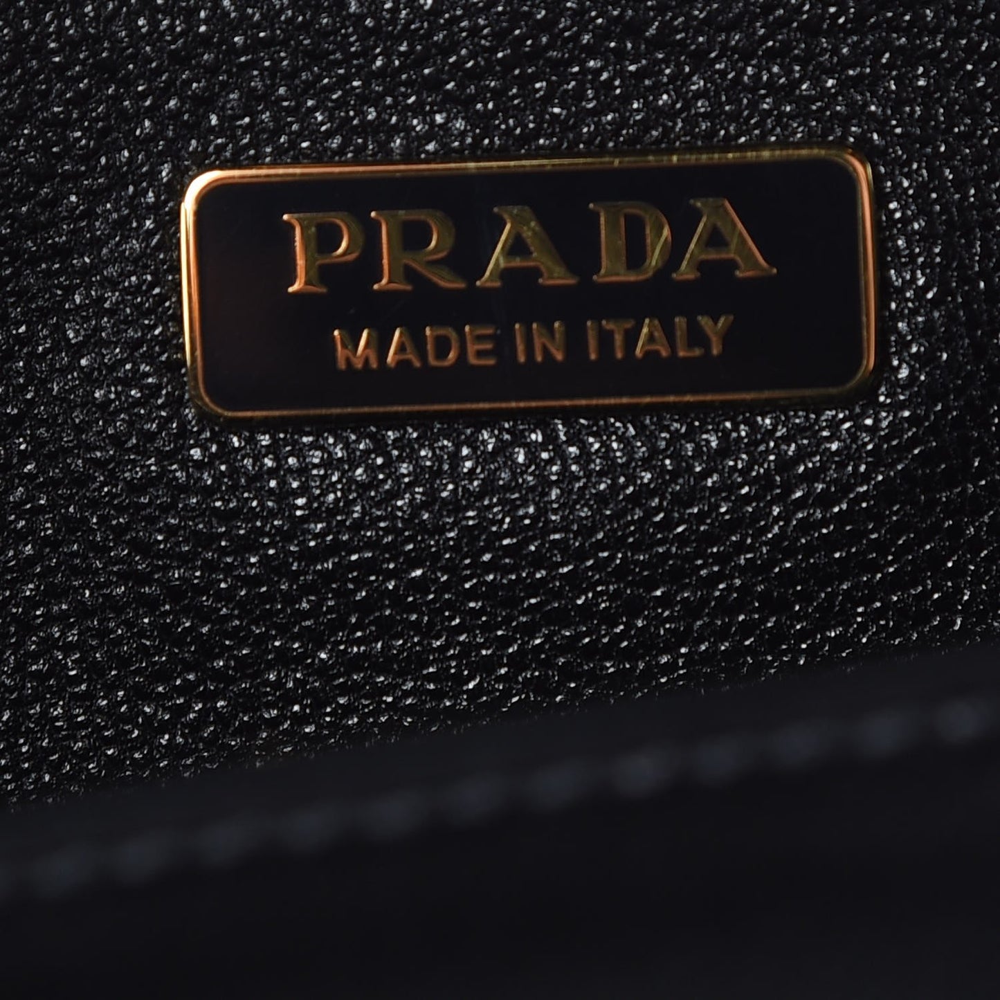 City Calf Saffiano Cahier Bag Nero Black