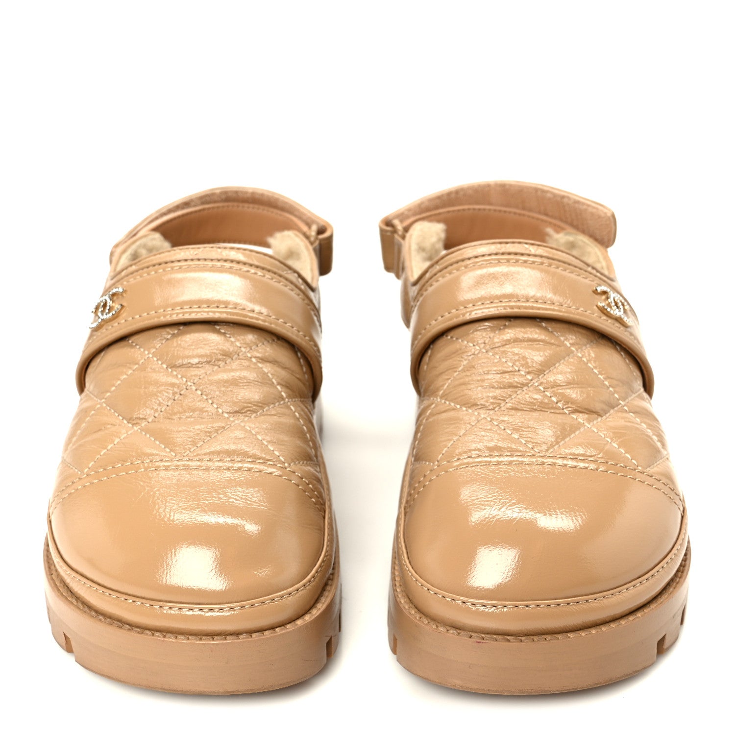 CHANEL ベージュ スリッポンミュール　３６ハーフ Chanel Crumpled Shiny Lambskin Shearling Quilted CC Slingback Mule