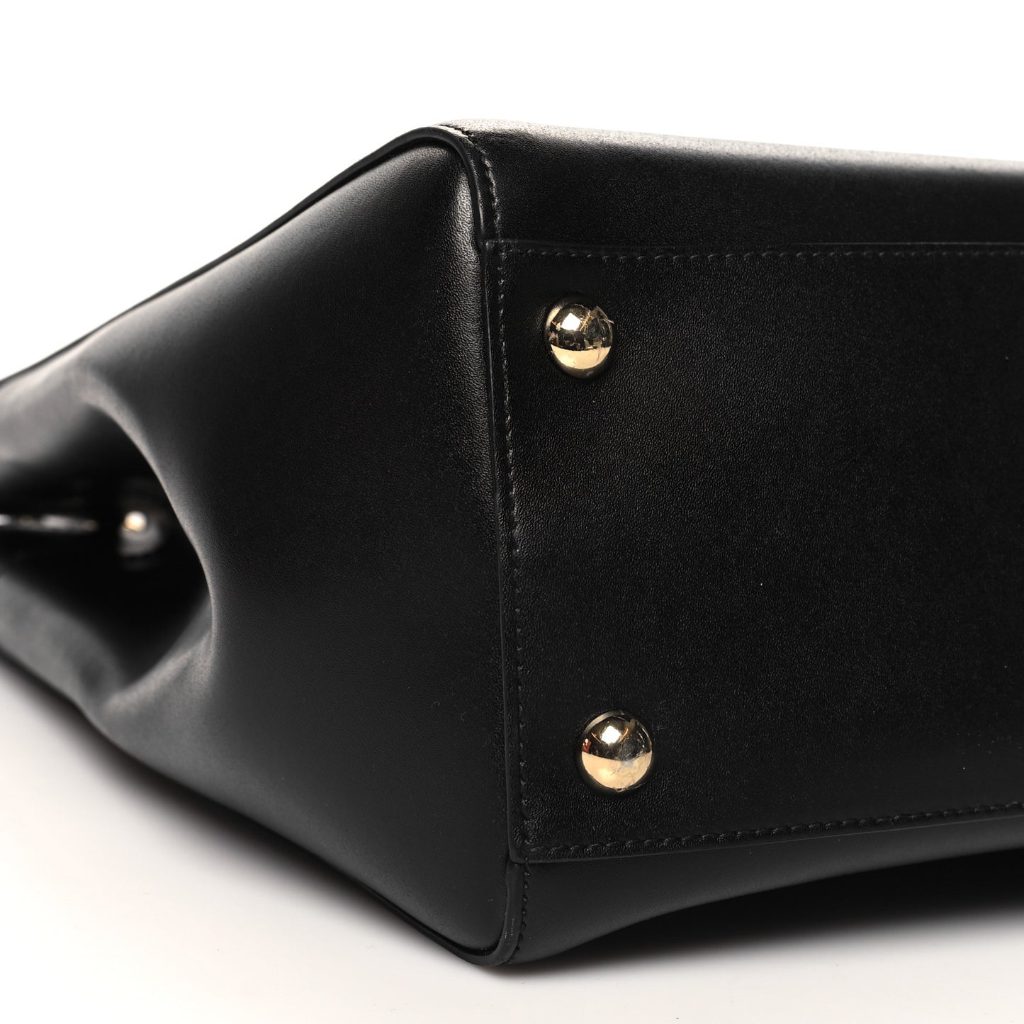 Hammered Calfskin Vara Bow Chain Black Black