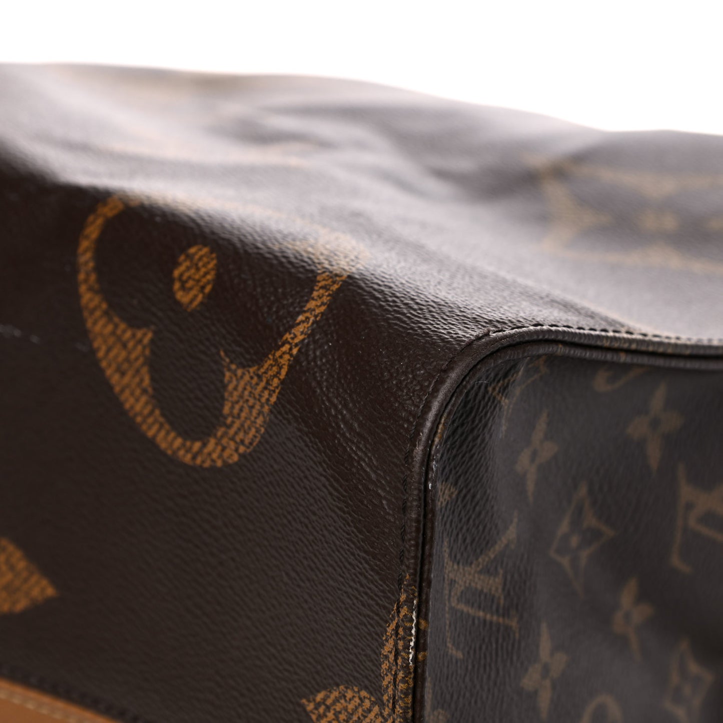 Reverse Monogram Giant Onthego GM