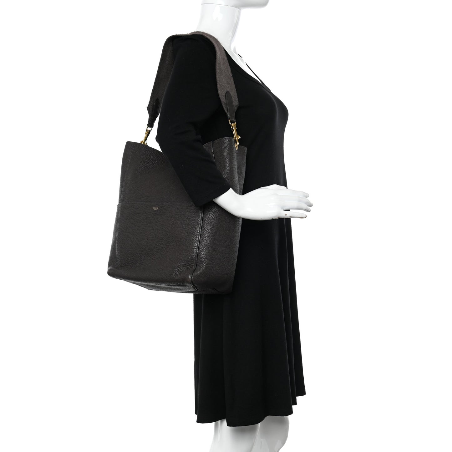 Soft Grained Calfskin Sangle Bucket Bag Ecorce