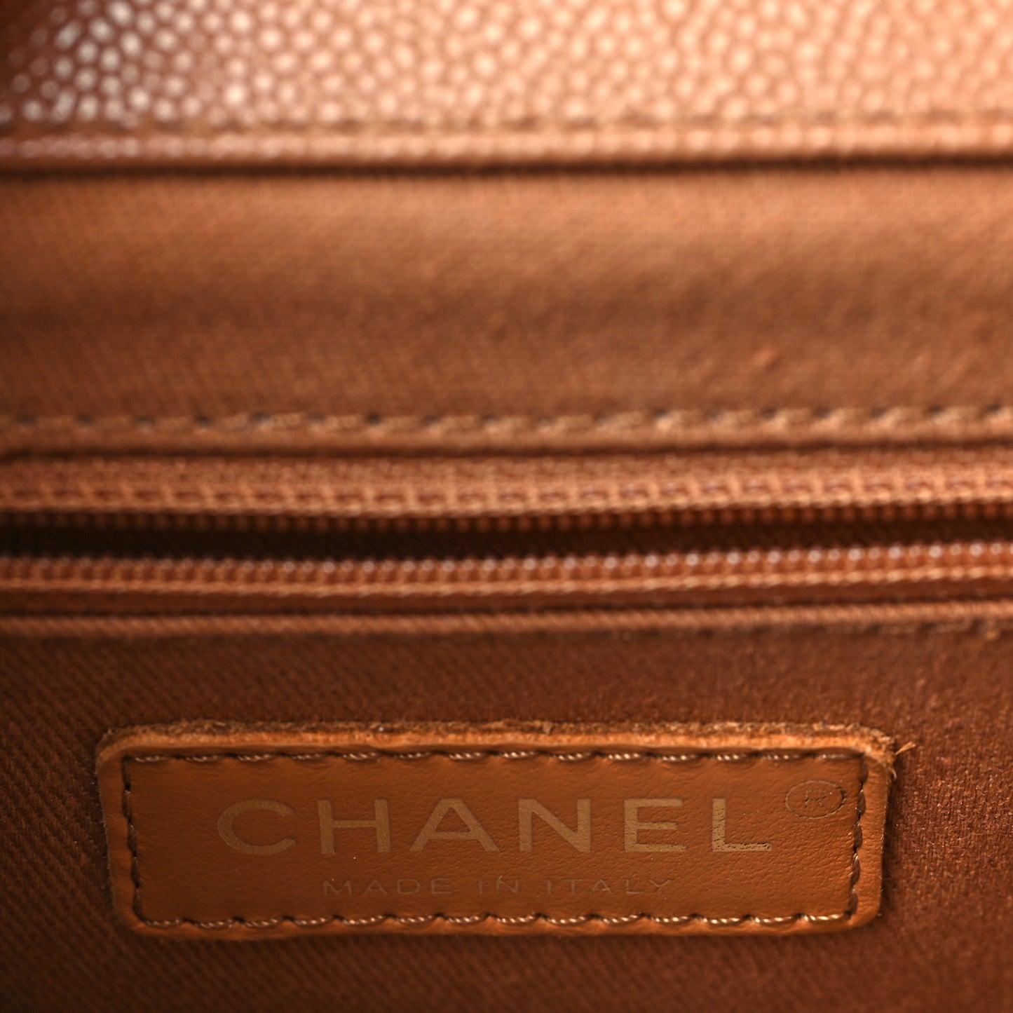 Caviar Quilted Medium Business Affinity Flap Brown