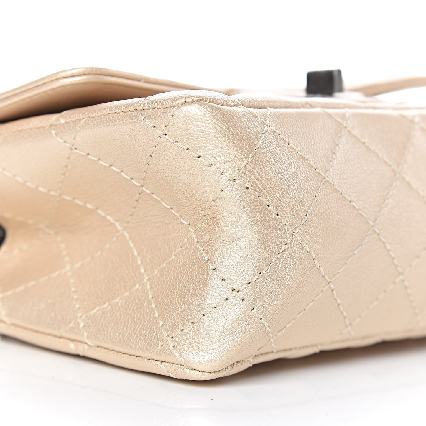 Metallic Sheepskin Quilted 2.55 Reissue Mini Flap Beige