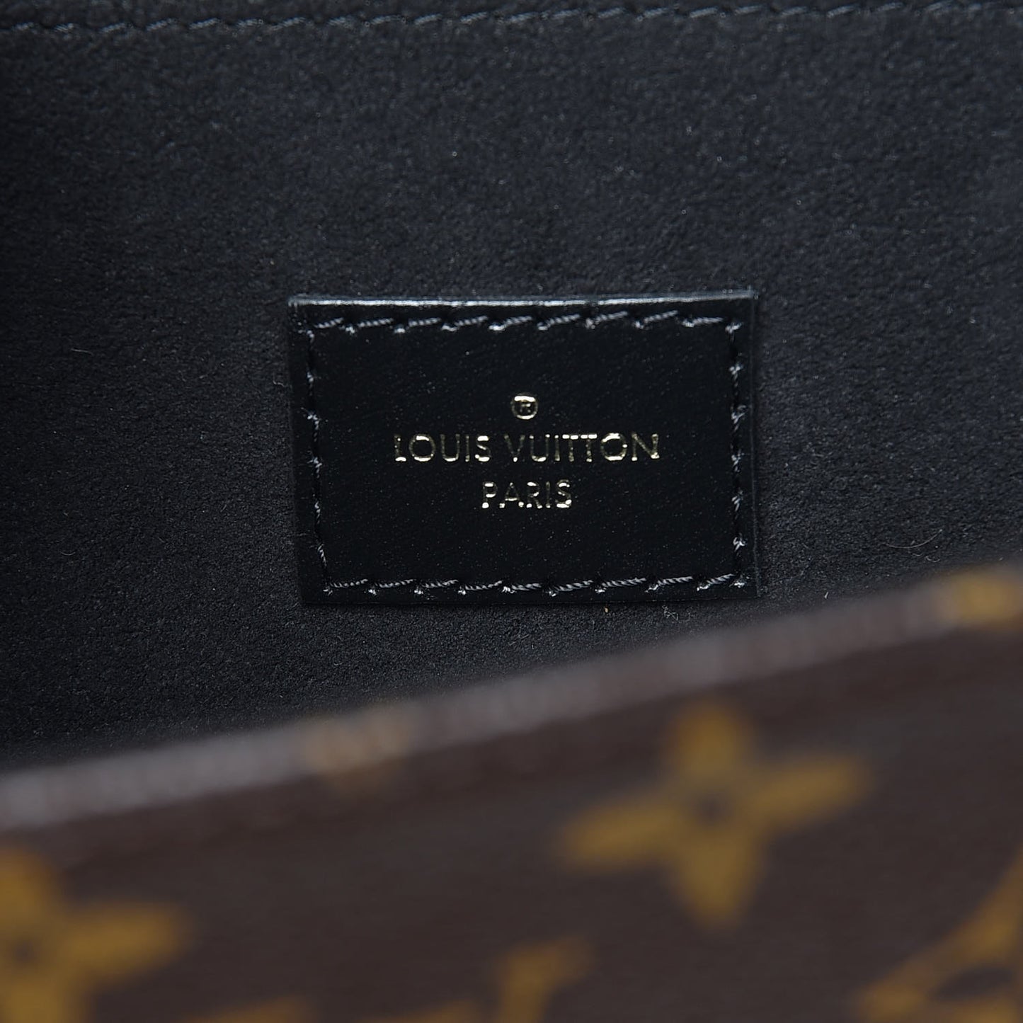 Reverse Monogram Pochette Metis