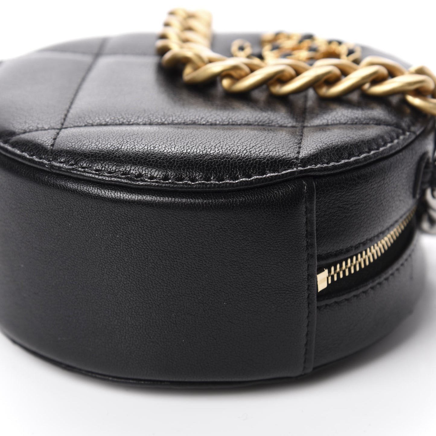 Shiny Goatskin Quilted 19 Round Clutch With Chain Black