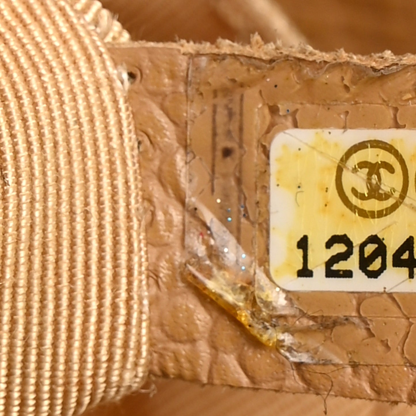 Caviar Quilted Grand Shopping Tote GST Beige Clair