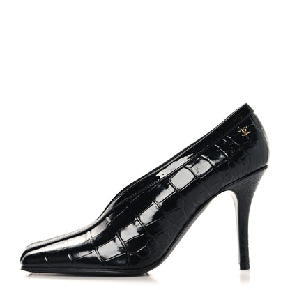 Chanel Crocodile Embossed Patent Calfskin Pumps 38.5 Black 1 of 20